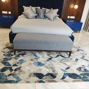 LIFE STYLE SUITE